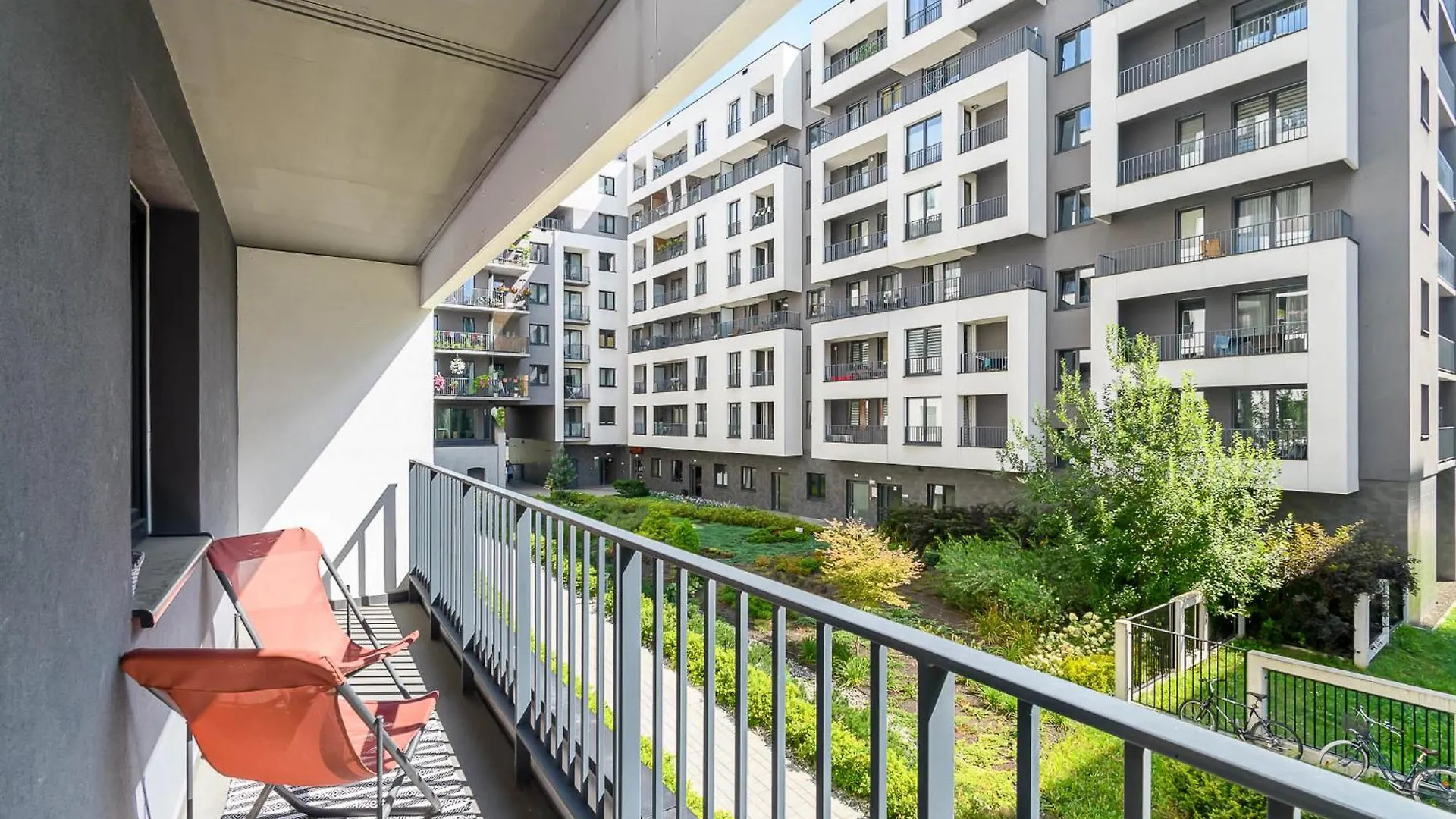 Sunny Apartment In Zablocie! Krakow