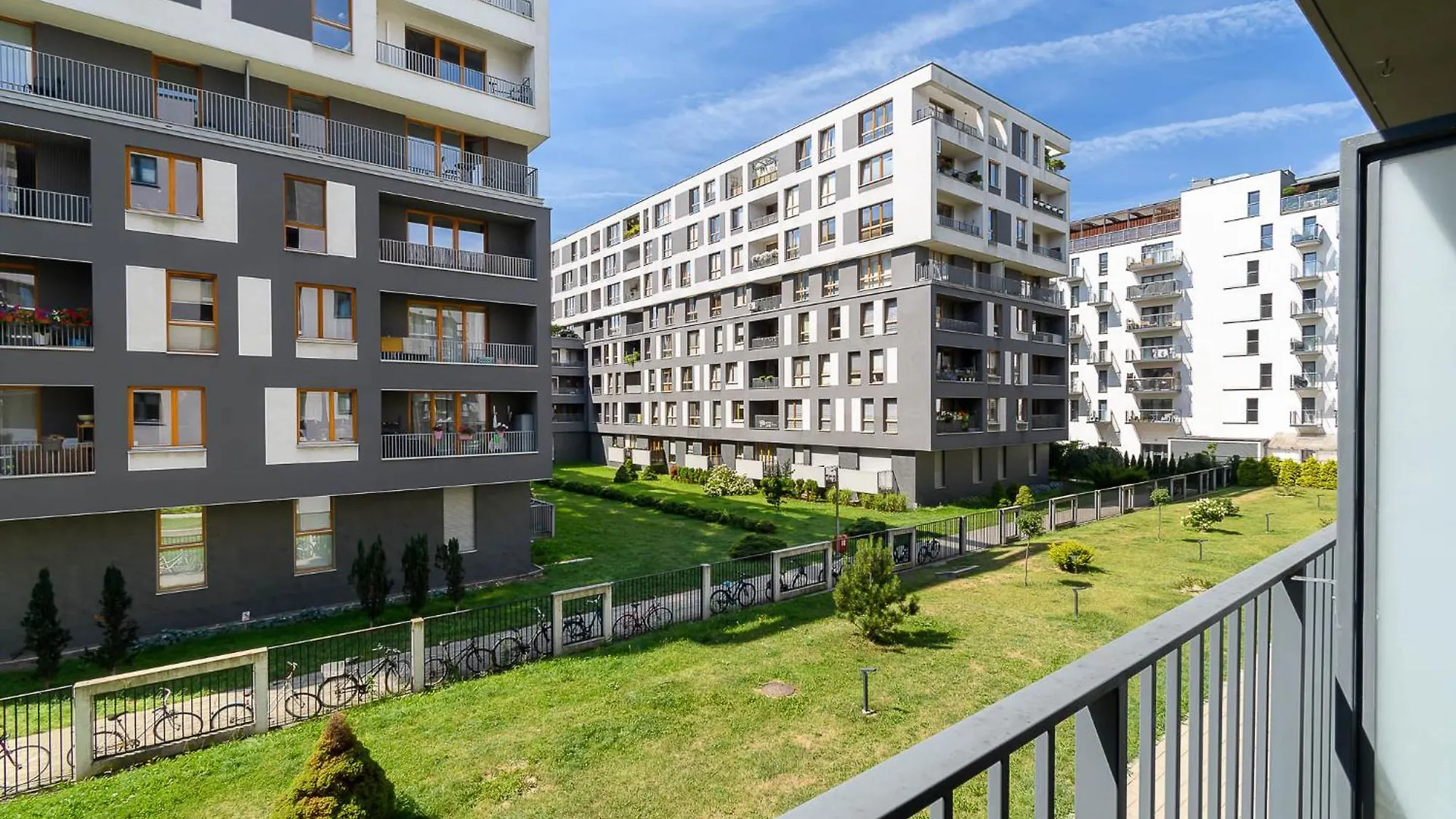 Sunny Apartment In Zablocie! Krakow